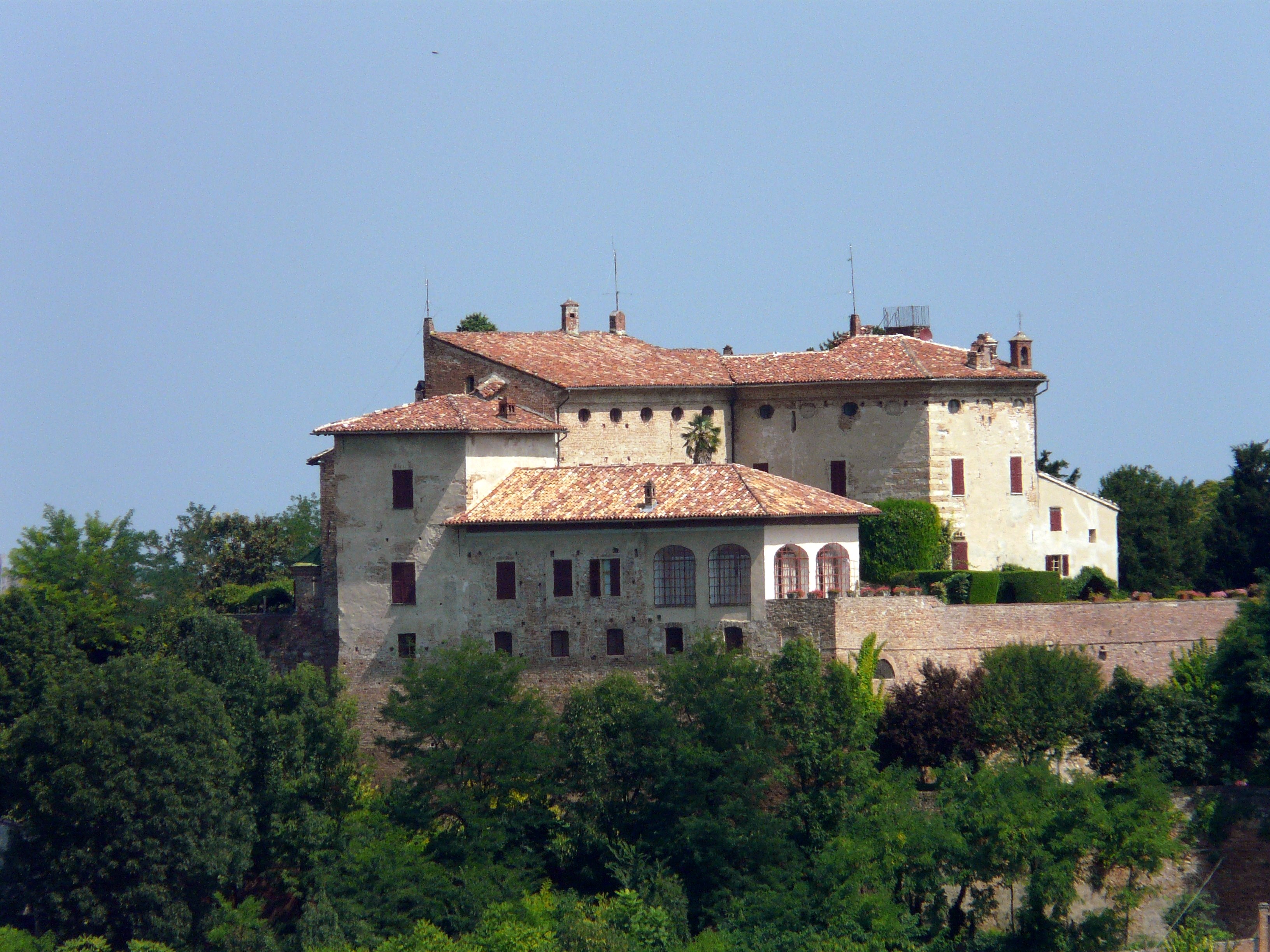 Ozzano_Monferrato-castello